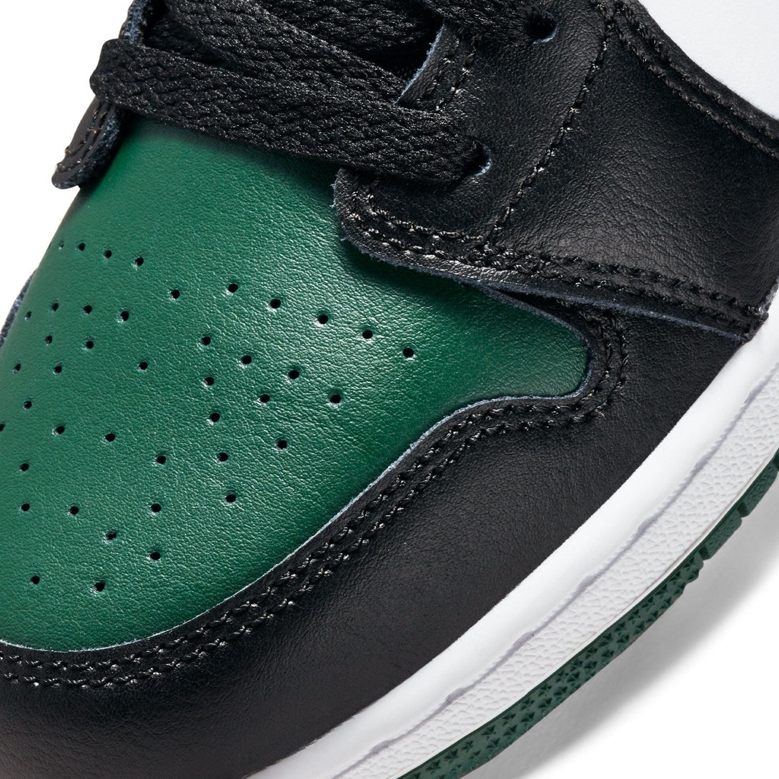 Air Jordan 1 Low GS 'Green Toe'- Streetwear Fashion - evapacs.com