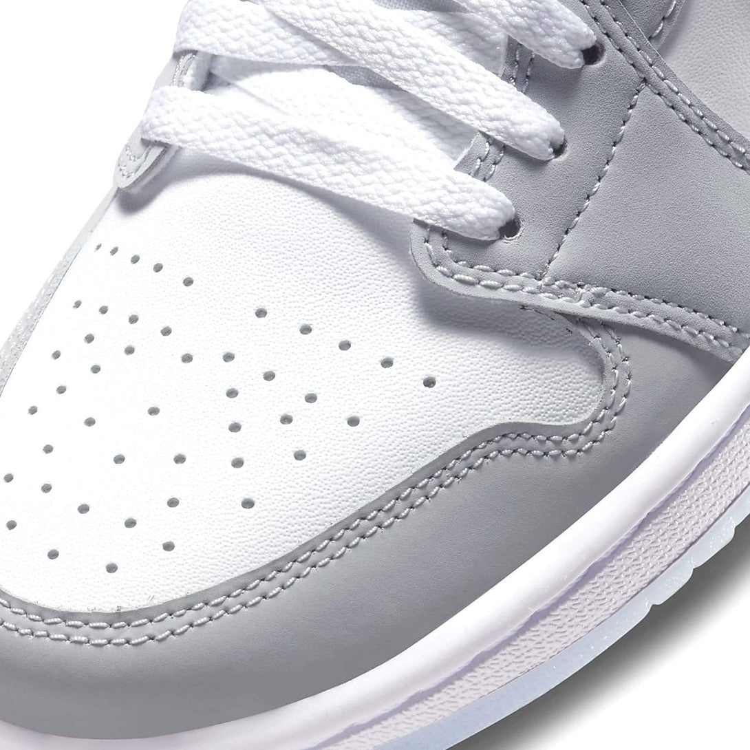 Air Jordan 1 Low Wmns 'White Wolf Grey'- Streetwear Fashion - evapacs.com