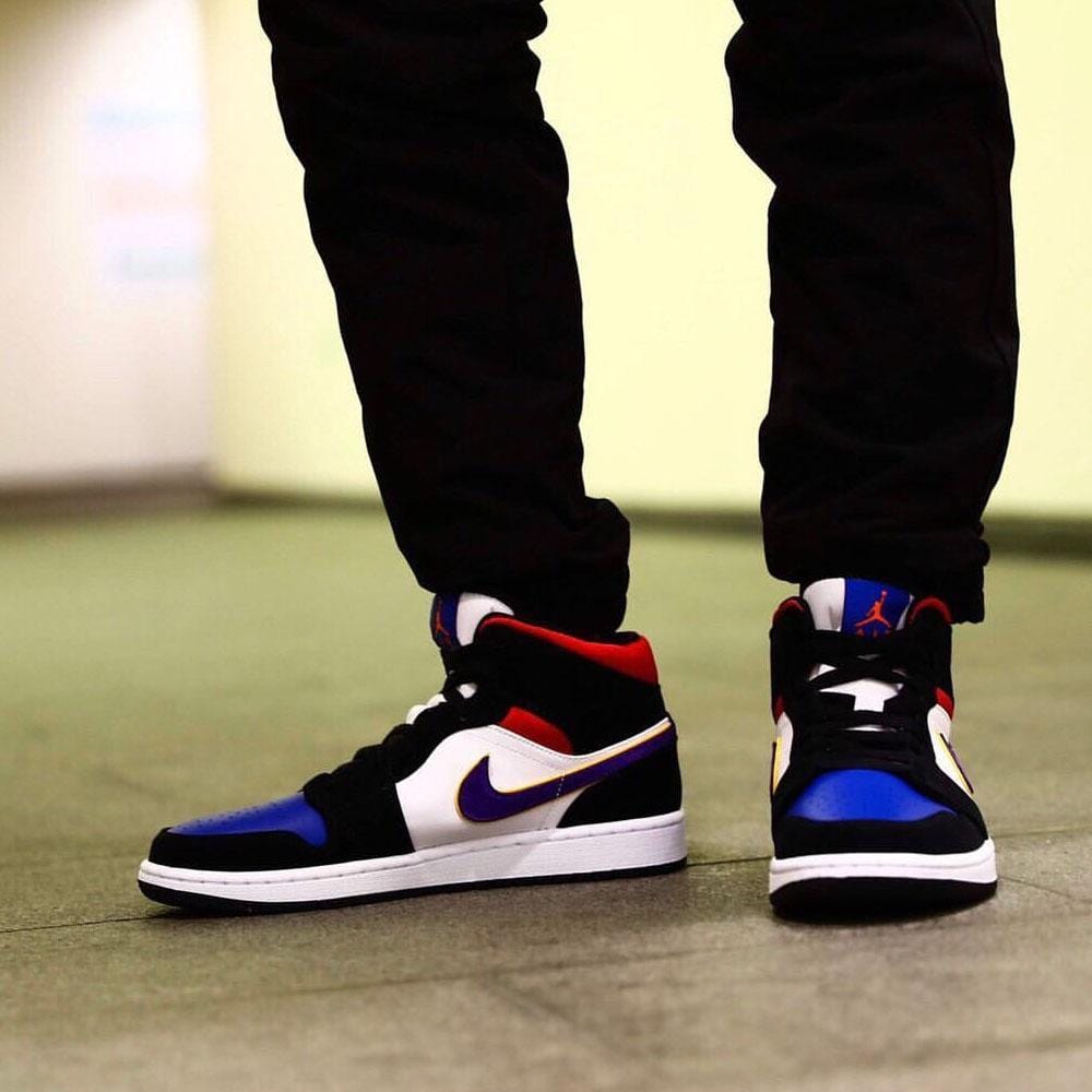 Air Jordan 1 Mid SE 'Rivals'- Streetwear Fashion - evapacs.com