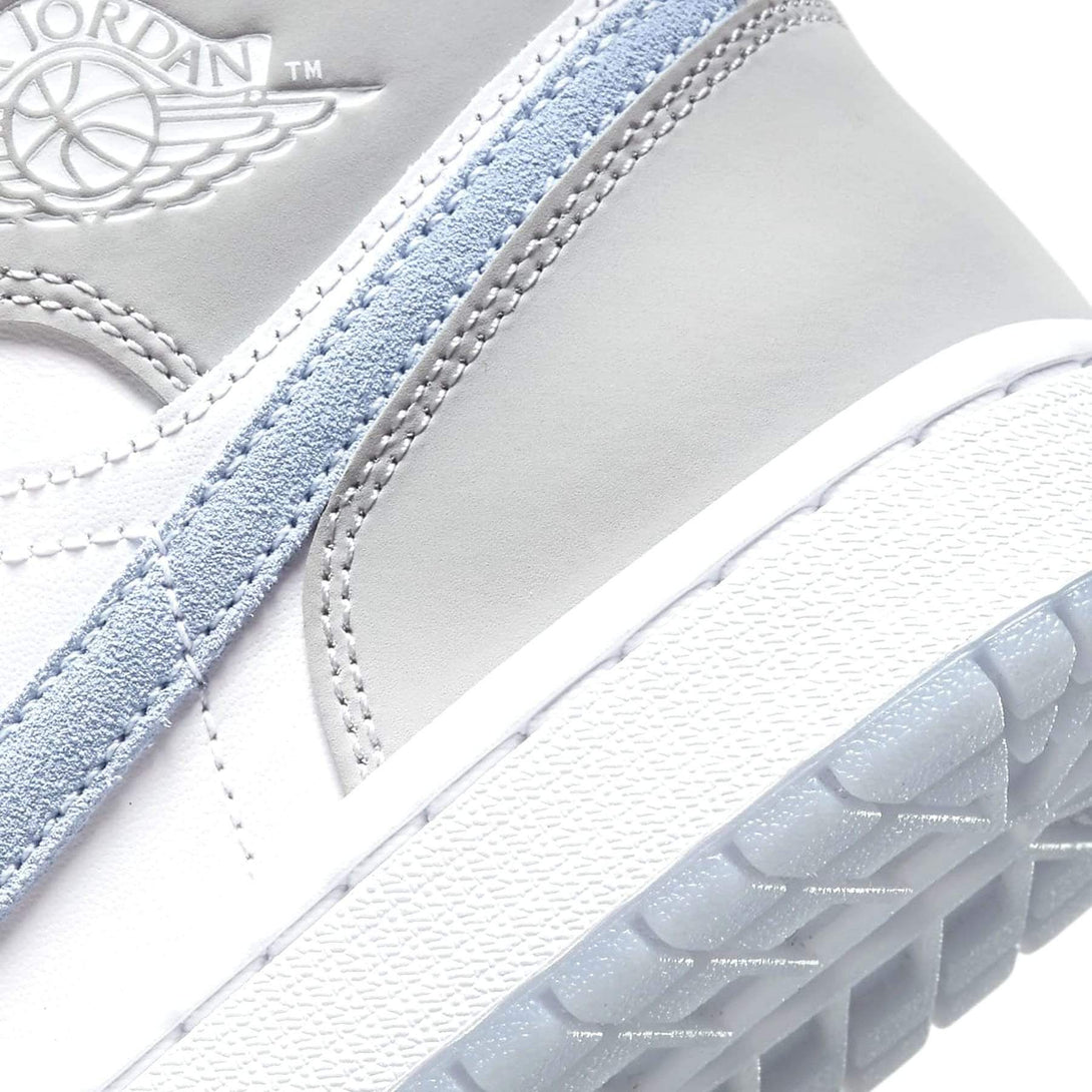 Air Jordan 1 Mid Wmns 'White Wolf Grey'- Streetwear Fashion - evapacs.com