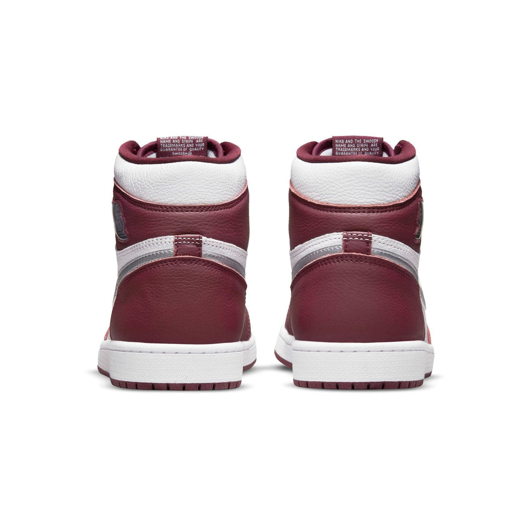 Air Jordan 1 Retro High OG 'Bordeaux'- Streetwear Fashion - evapacs.com