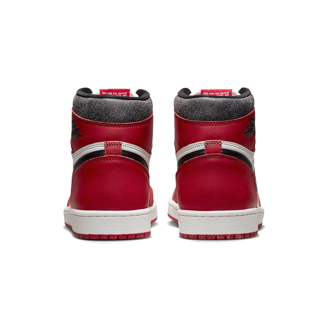 Air Jordan 1 Retro High OG 'Chicago Lost & Found'- Streetwear Fashion - evapacs.com