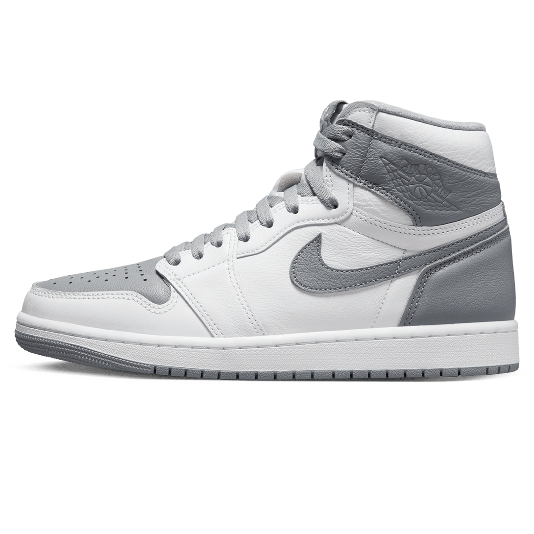 Air Jordan 1 Retro High OG 'Stealth'- Streetwear Fashion - evapacs.com