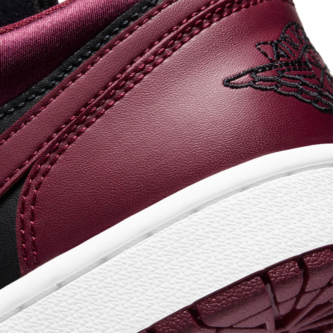 Air Jordan 1 Wmns Low SE 'Dark Beetroot'- Streetwear Fashion - evapacs.com