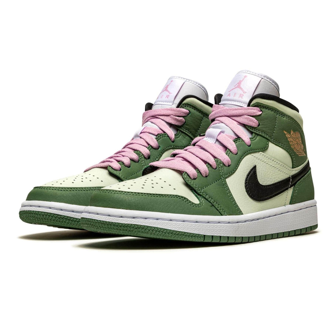 Air Jordan 1 Wmns Mid SE 'Dutch Green'- Streetwear Fashion - evapacs.com