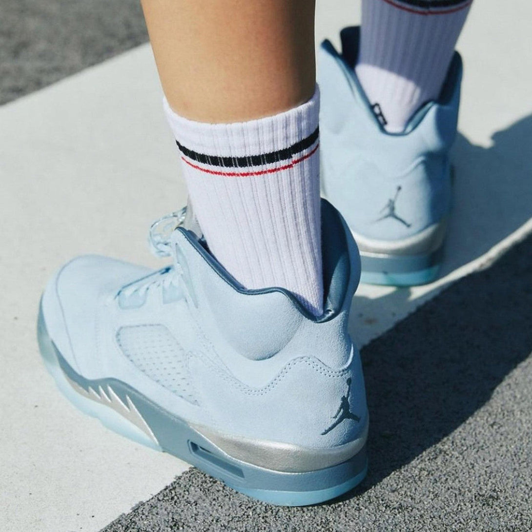 Air Jordan 5 Retro Wmns 'Blue Bird'- Streetwear Fashion - evapacs.com