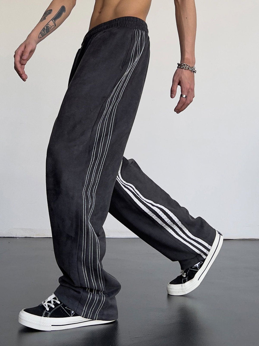 Evapacs - Striped High Waist Sweatpants- Streetwear Fashion - evapacs.com