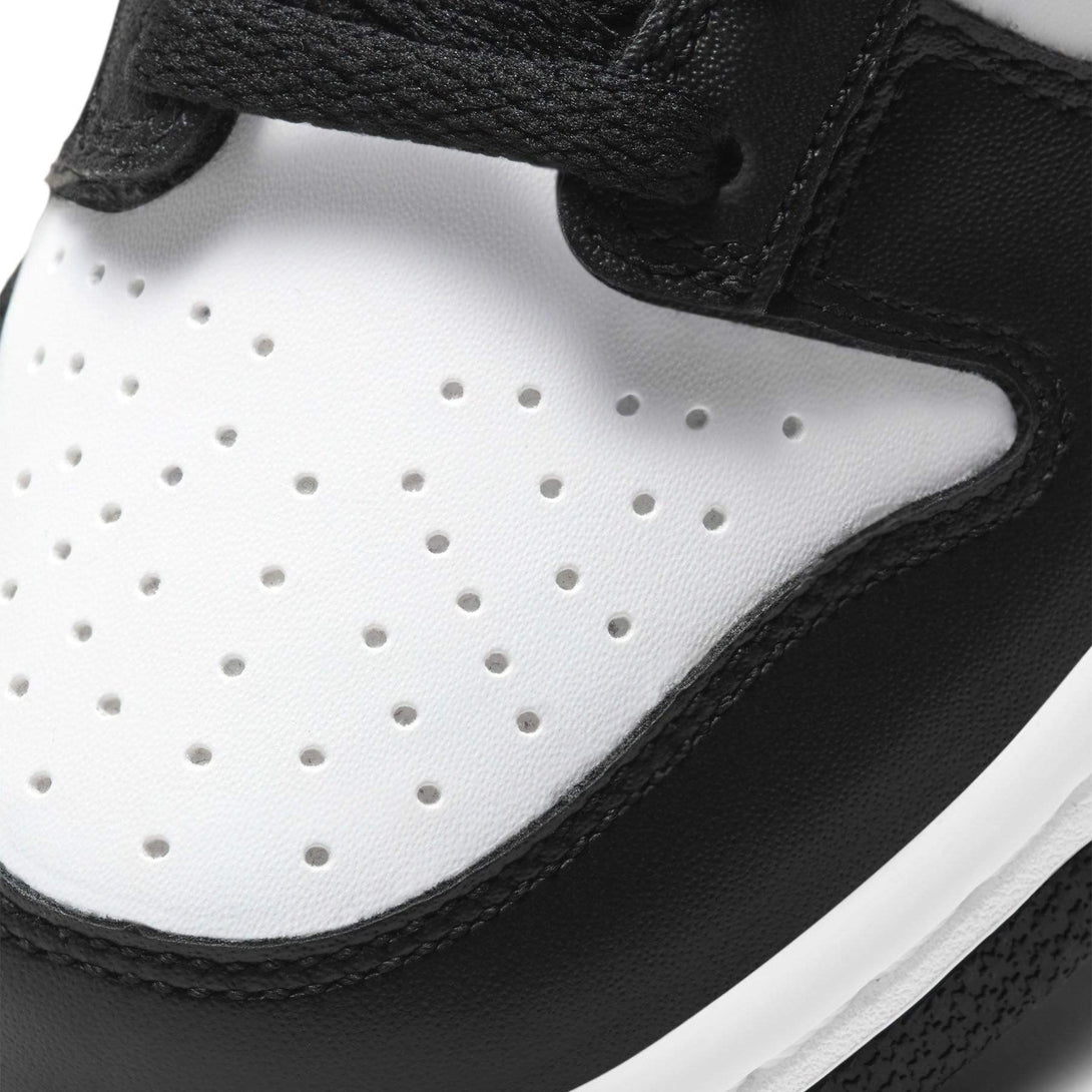 Nike Dunk Low GS 'Black White'- Streetwear Fashion - evapacs.com