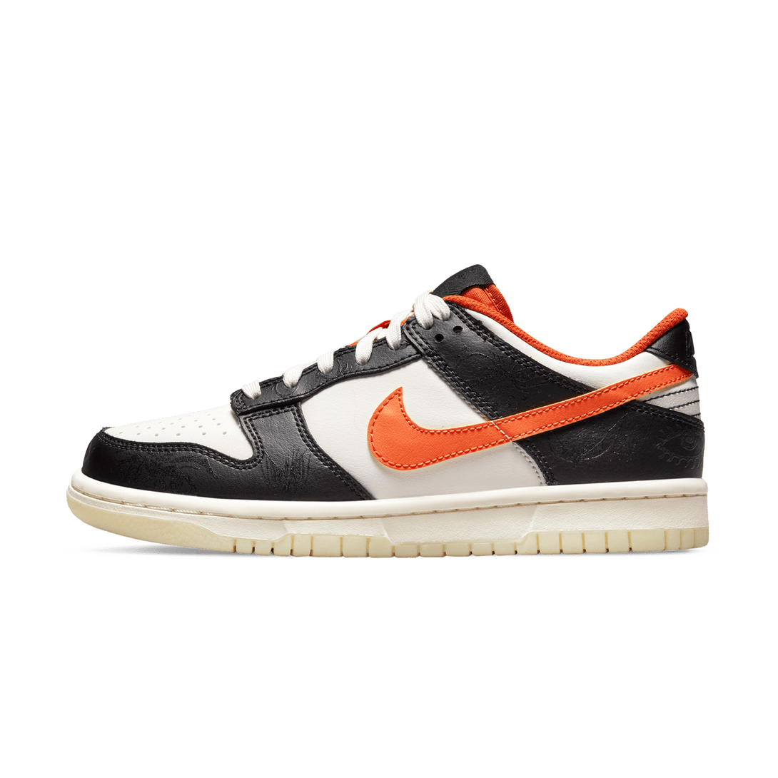 Nike Dunk Low Premium GS 'Halloween'- Streetwear Fashion - evapacs.com