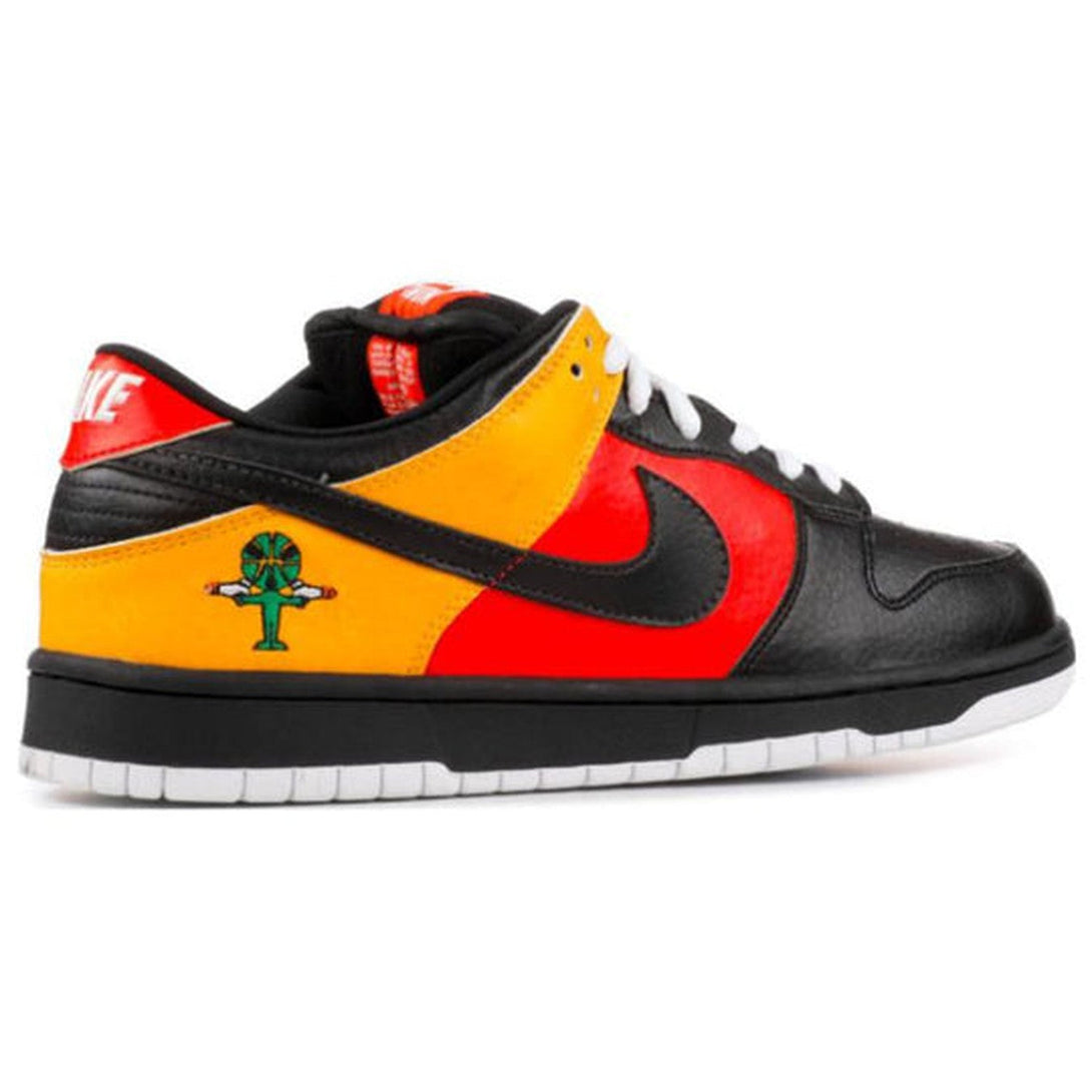 Nike Dunk Low Pro SB Skateboard 'Orange Raygun'- Streetwear Fashion - evapacs.com