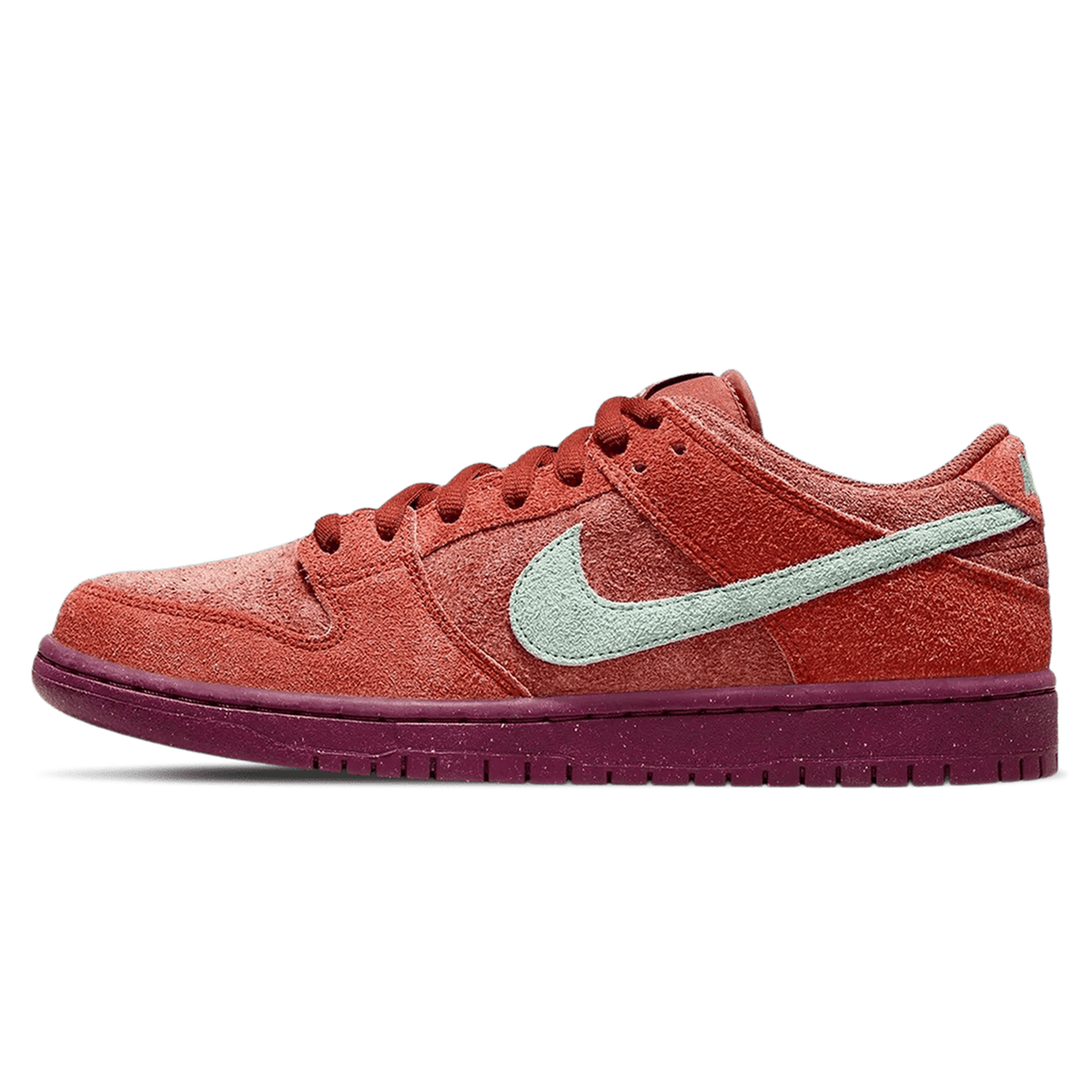 Nike Dunk Low SB 'Mystic Red'- Streetwear Fashion - evapacs.com