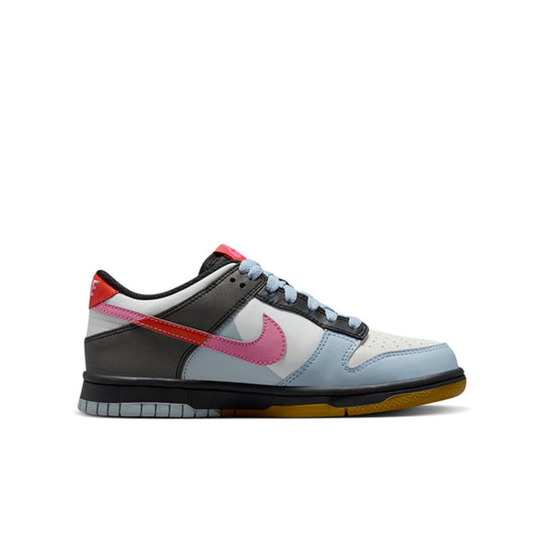 Nike Dunk Low SE 'Dance'- Streetwear Fashion - evapacs.com