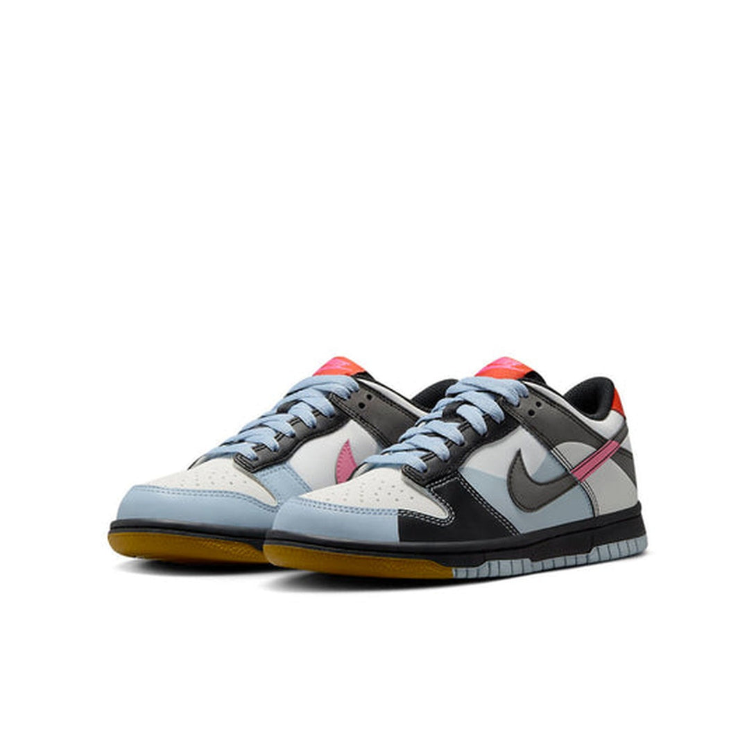 Nike Dunk Low SE 'Dance'- Streetwear Fashion - evapacs.com