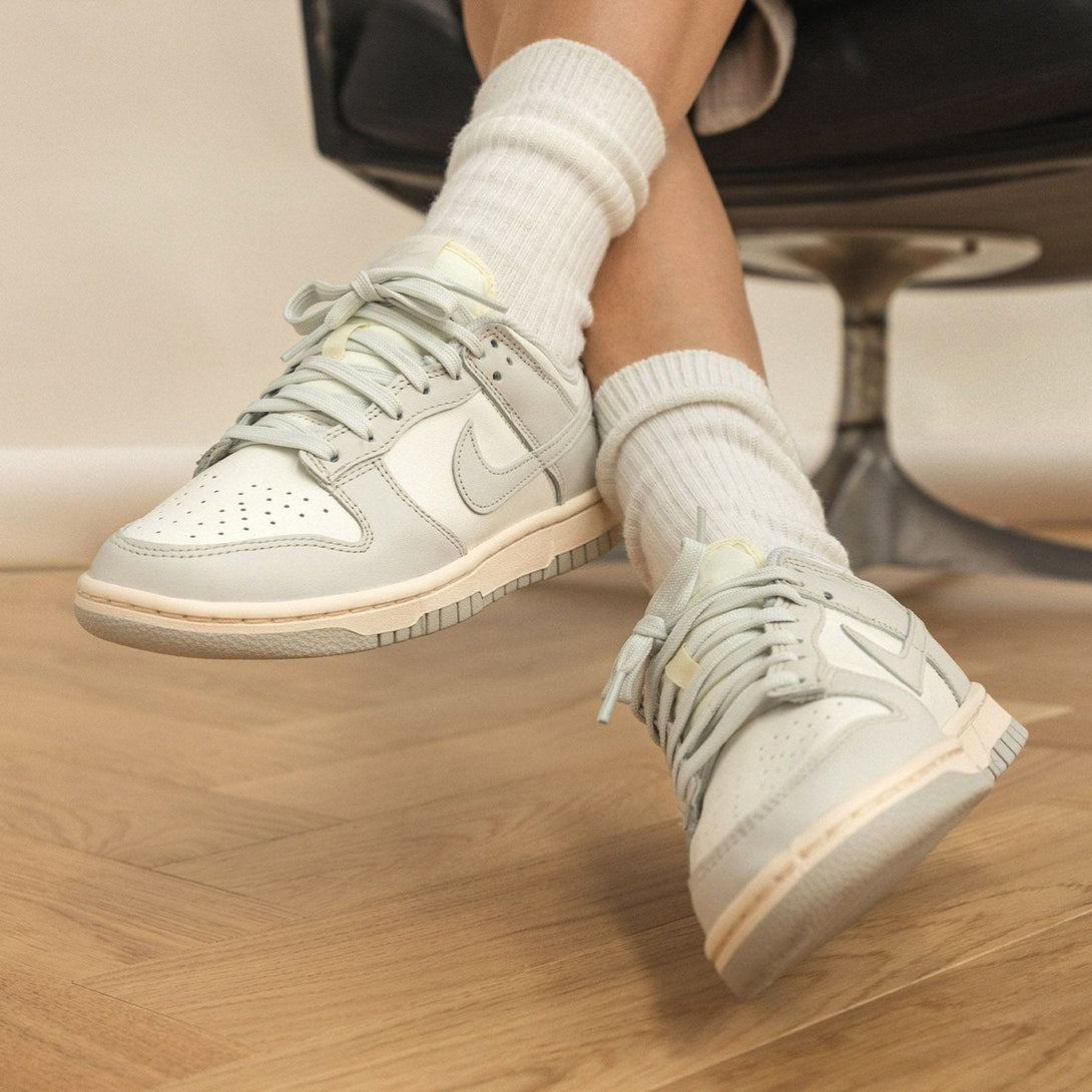 Nike Dunk Low Wmns 'Light Bone'- Streetwear Fashion - evapacs.com