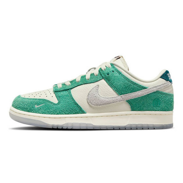 Nike Kasina x Dunk Low 'Road Sign'- Streetwear Fashion - evapacs.com