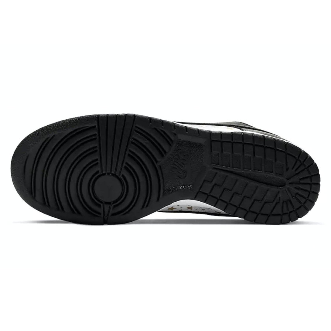 Supreme x Nike Dunk Low OG SB QS 'Black'- Streetwear Fashion - evapacs.com